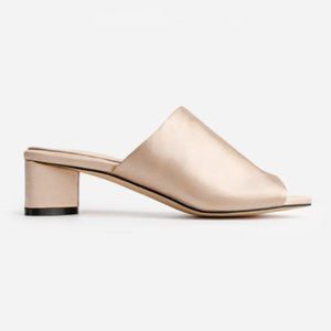TIJN Refined silky and glossy satin mules - size 10